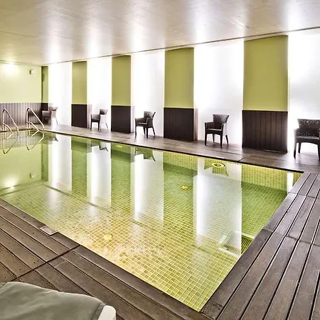 酒店 Golden Tulip 4*