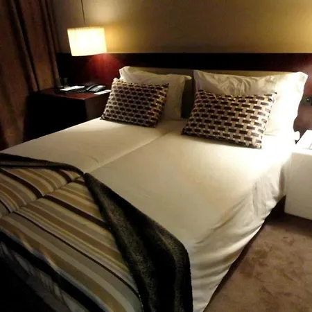 Golden Tulip Hotel São João da Madeira