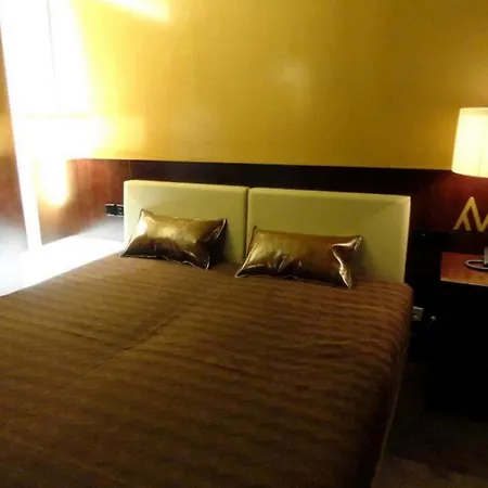 Golden Tulip
