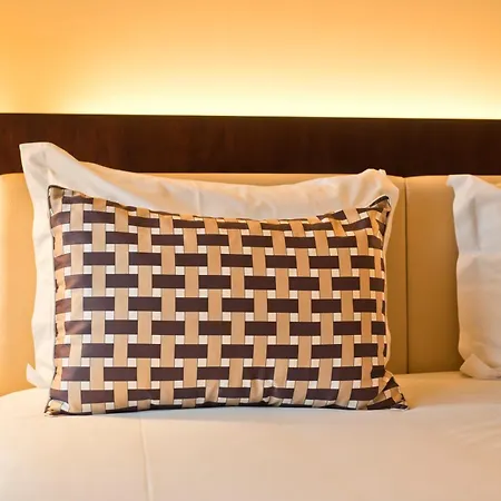 Golden Tulip São João da Madeira
