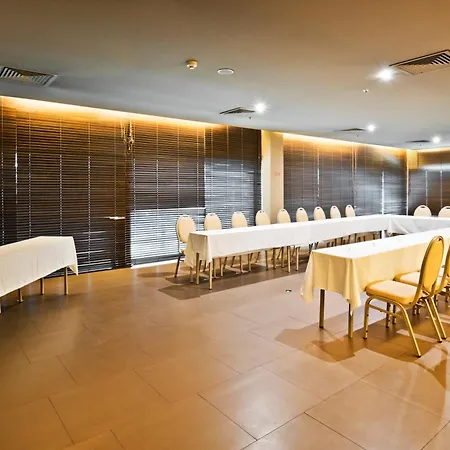 Golden Tulip Hotel