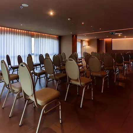 Hotel Golden Tulip 4*