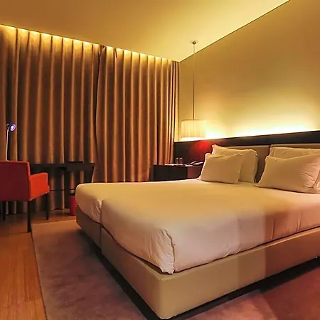 Hotel Golden Tulip 4*