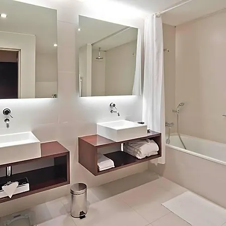 Hotel Golden Tulip Sao Joao da Madeira
