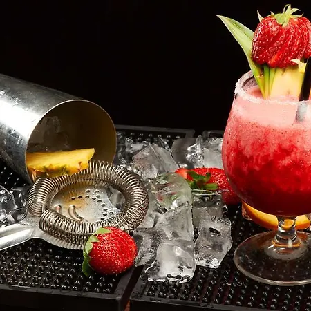 Hotel Golden Tulip 4*