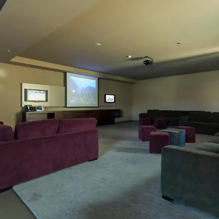 Hotel Golden Tulip 4*