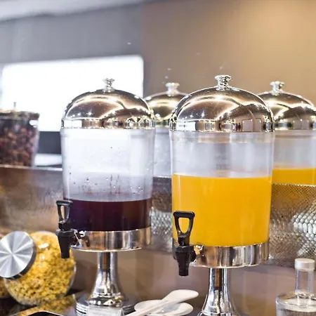 Golden Tulip 4* São João da Madeira