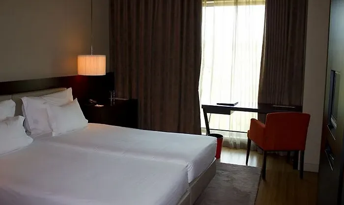 Hotel Golden Tulip 4*