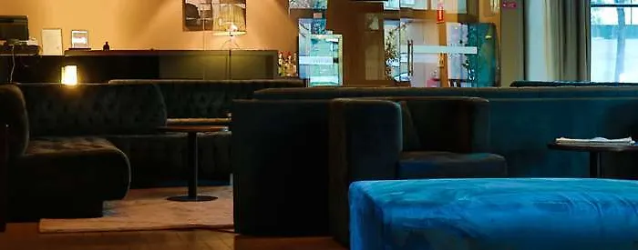 Golden Tulip São João da Madeira