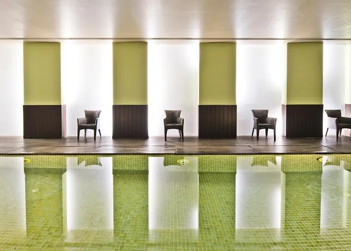 Golden Tulip Hotell 4*