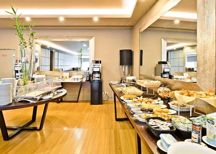 Hotell Golden Tulip São João da Madeira